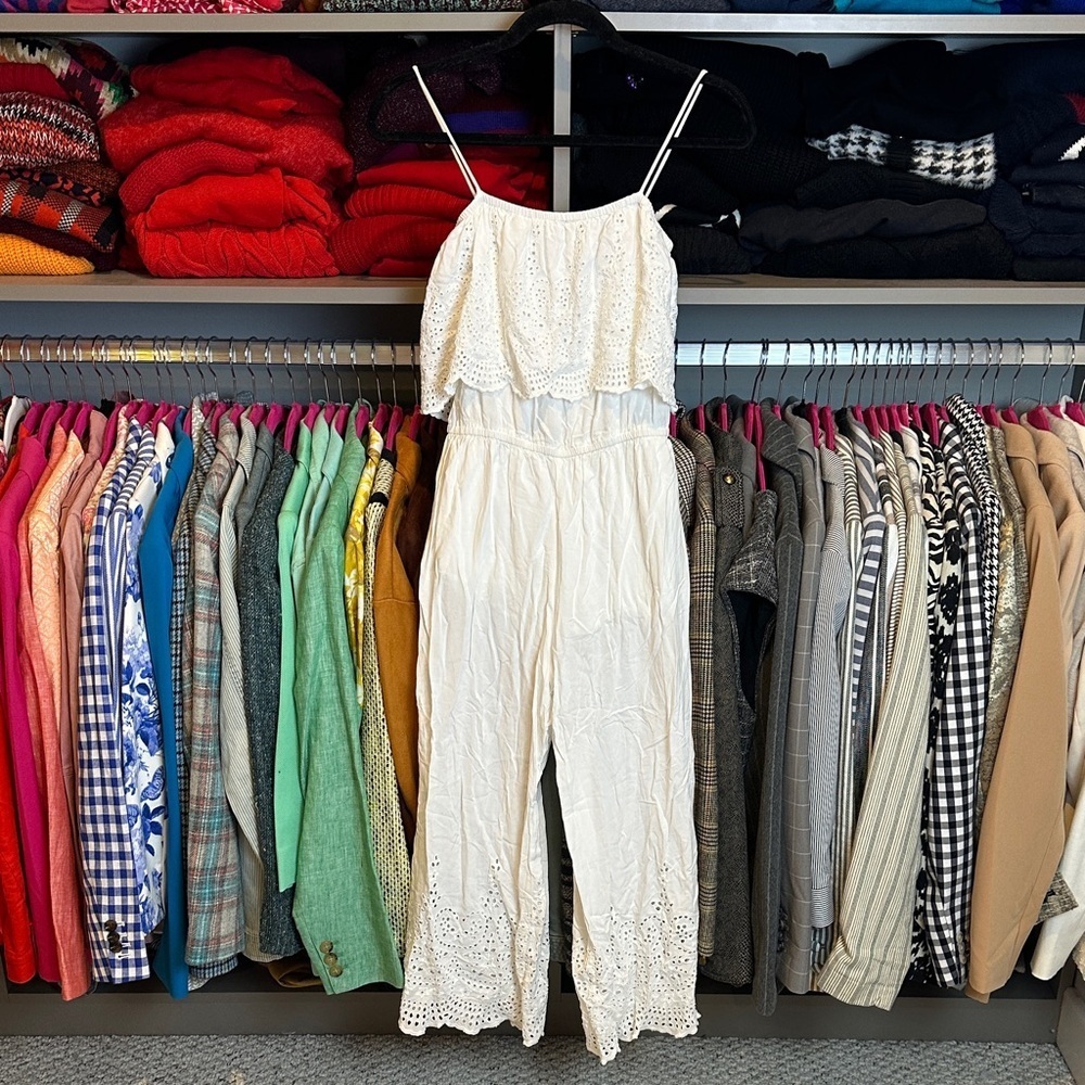 Topshop white sleeveless elastic waistband lined eyelet jumpsuit size 2